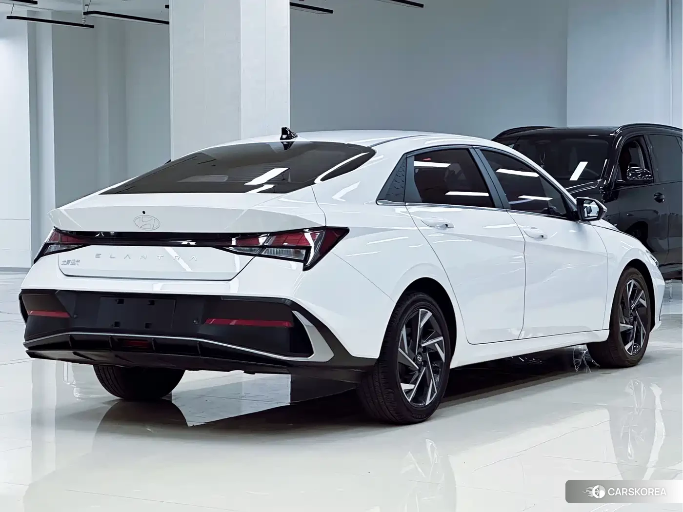 Hyundai Elantra id 4545589 из Китая 13