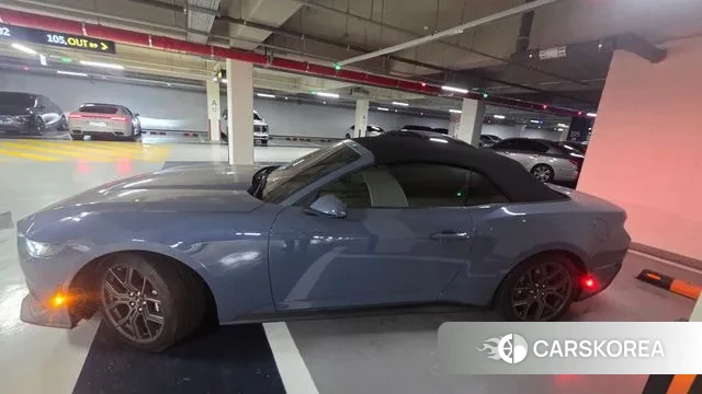 Ford Mustang 7th Generation 2024 Серый из Кореи, фото 3