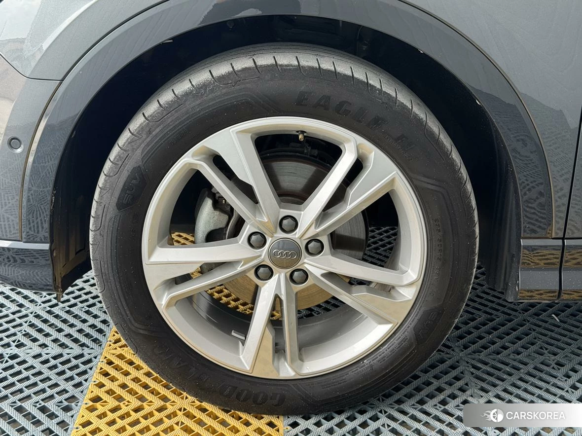 Audi Q3 id 4454056 из Китая 19