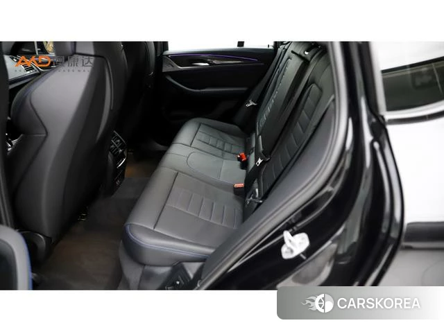 BMW X4 2024 Черный из Китая, фото 3