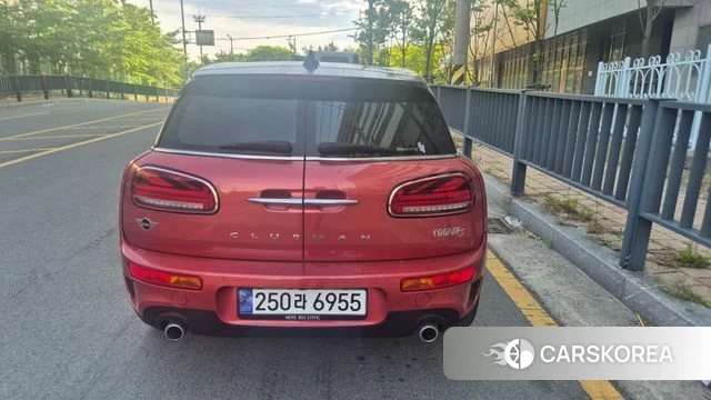 Mini Cooper S Clubman 2023 Красный из Кореи, фото 3