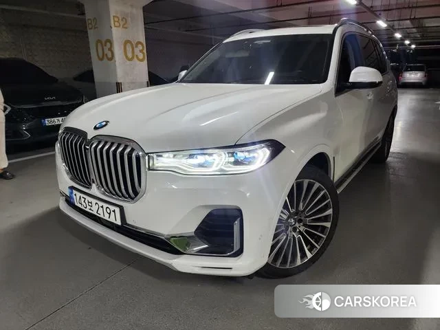 BMW X7 (G07) 2022 Белый из Кореи, фото 3