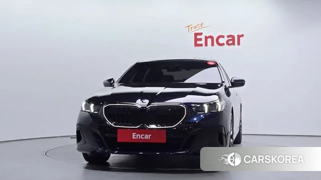 BMW 5 Series (G60) id 3477244 из Кореи 13