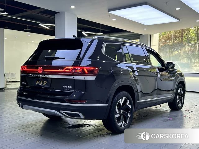 Volkswagen Tourang 2022 Черный из Китая, фото 3