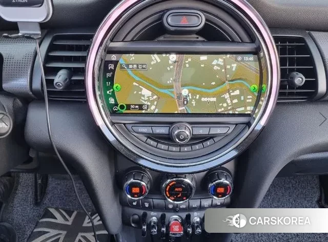 Mini Cooper 2021 Красный из Кореи, фото 6