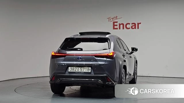 Lexus UX250h id 4362105 из Кореи 23