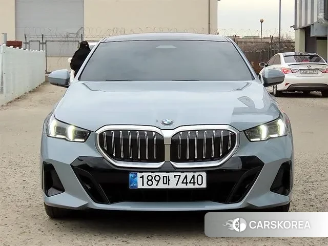 BMW 5 Series (G60) id 3507240 из Кореи 13