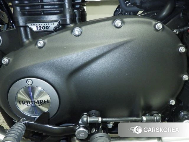 Engine photo