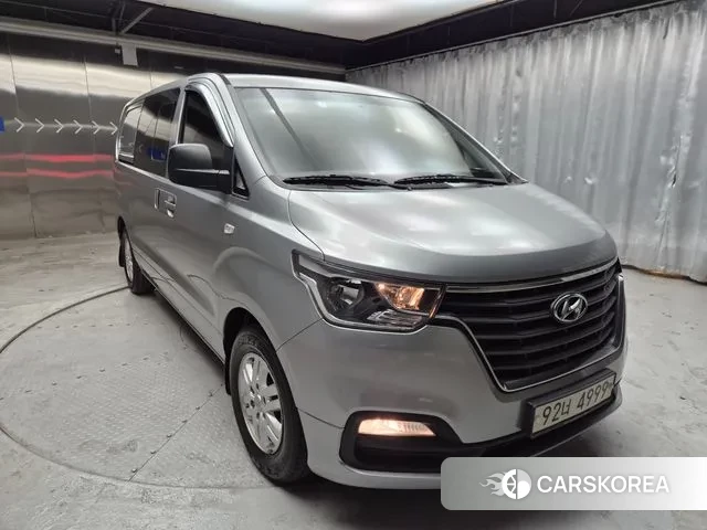 Hyundai The New Grand Starex id 3588313 из Кореи 13