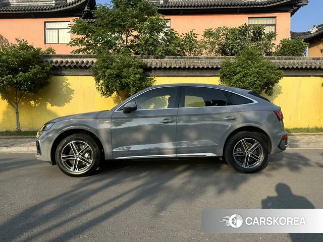 Audi Q5L Sportback id 4335020 из Китая 10