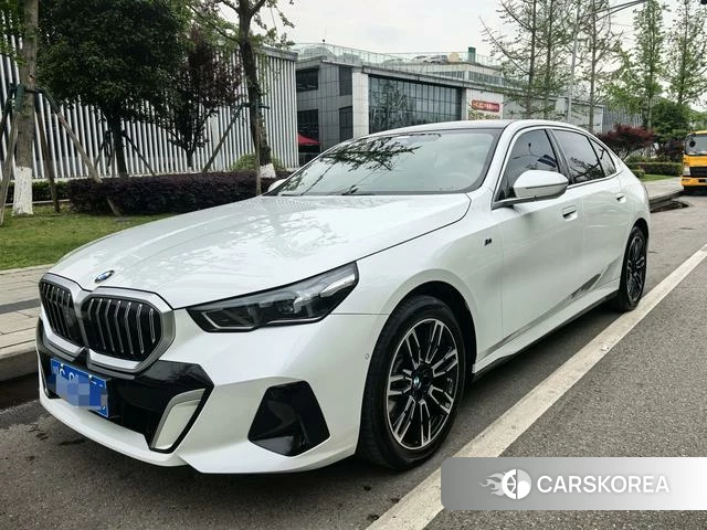 BMW 5 series 2024 Белый из Китая, фото 3