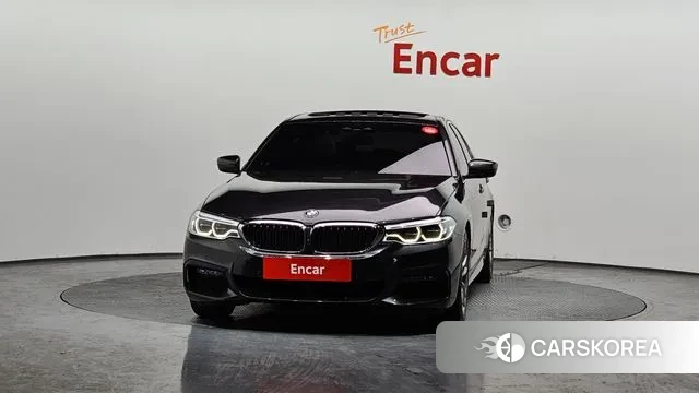 BMW 5 Series (G30) id 3789044 из Кореи 13