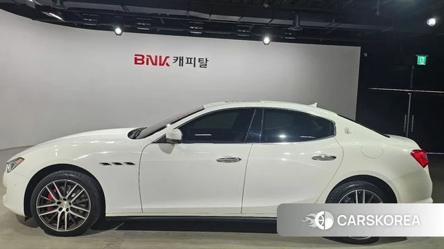 Maserati Ghibli id 4594904 из Кореи 13