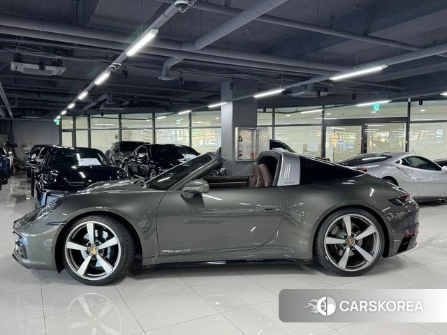Porsche 911(992) id 4899772 из Кореи 11