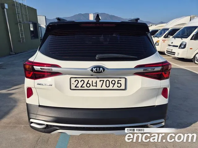 Kia Seltos id 2318537 из Кореи 8