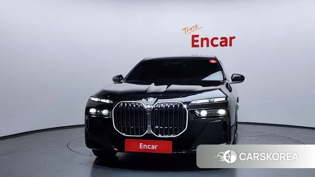 BMW 7 Series (G70) id 3482667 из Кореи 13