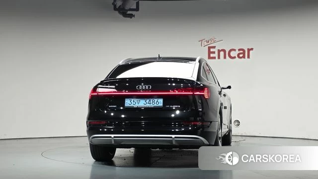 Audi e-Tron id 4881354 из Кореи 23