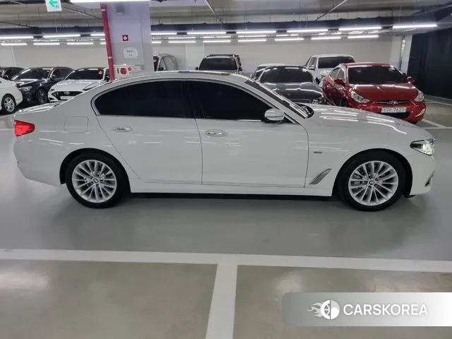 BMW 5 Series (G30) id 2997465 из Кореи 13