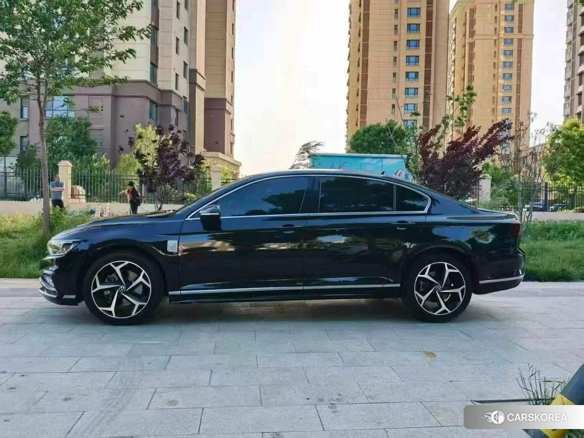 Volkswagen Magotan 2022 Черный из Китая, фото 3