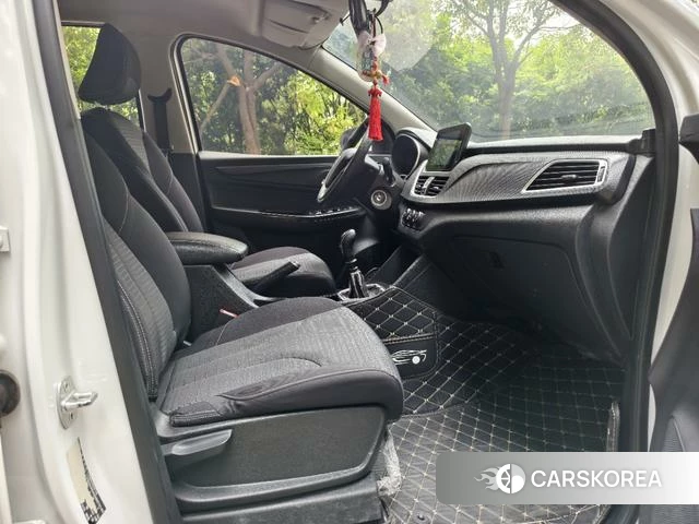 Baojun 730 2019 Белый из Китая, фото 3