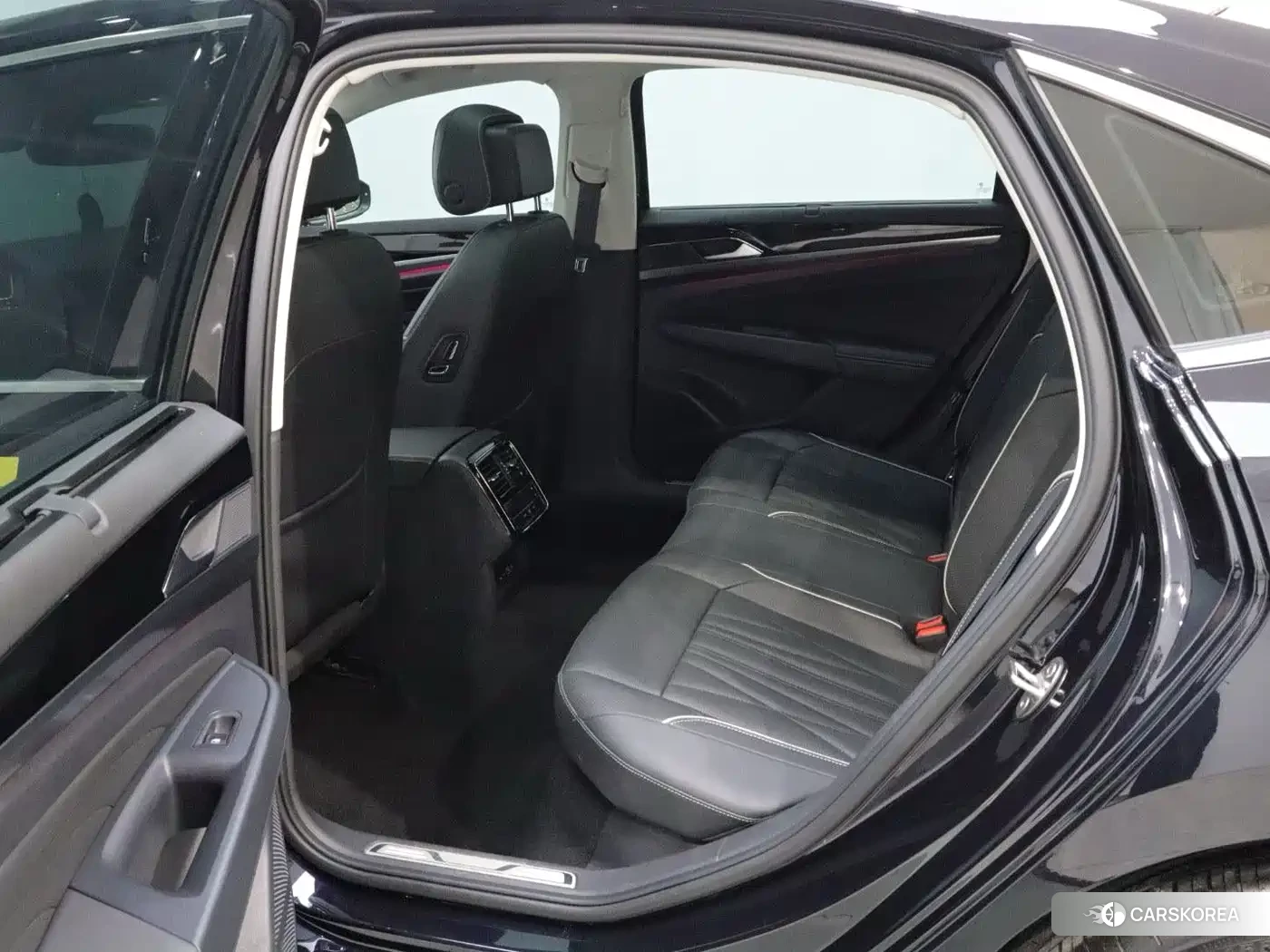 Volkswagen Passat id 4600574 из Китая 15