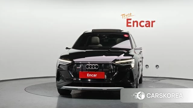 Audi e-Tron id 4444999 из Кореи 23