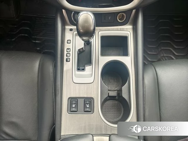 Nissan Loulan id 4290845 из Китая 12