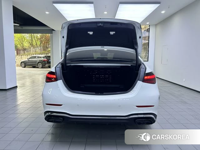 Mercedes-Benz Class C 2023 Белый из Китая, фото 5