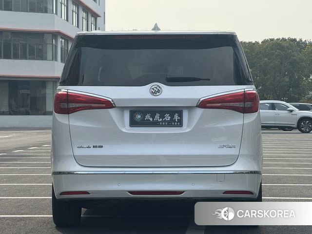Buick GL8 id 4238709 из Китая 7