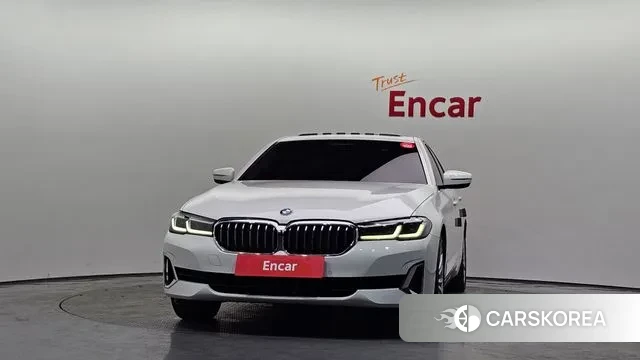 BMW 5 Series (G30) id 3472495 из Кореи 13