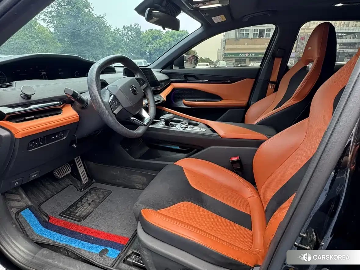 Chang'an Changan UNI-V 2023 Черный из Китая, фото 3
