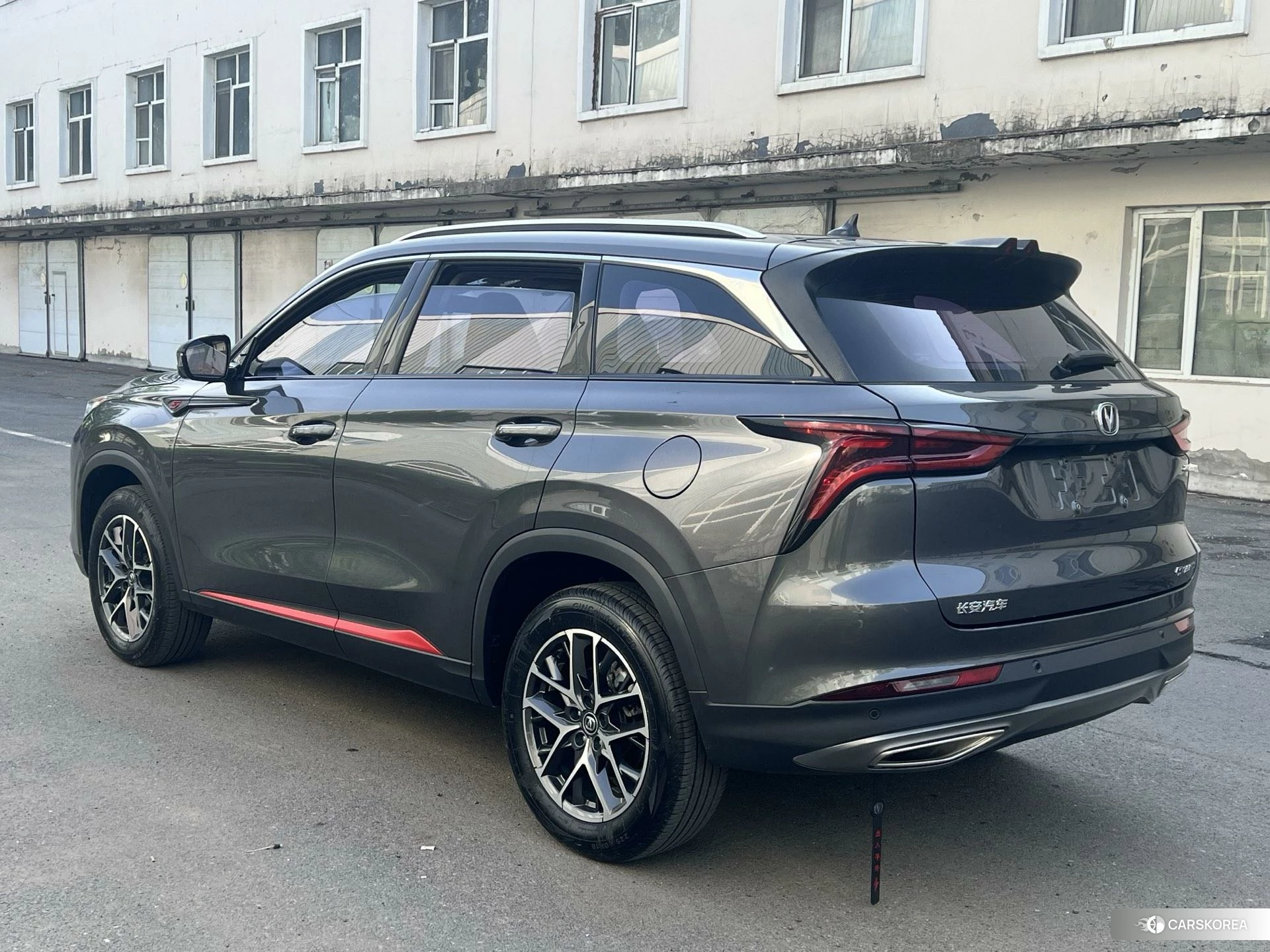 Chang'an CS75 PLUS 2022 Темно-серый из Китая, фото 3