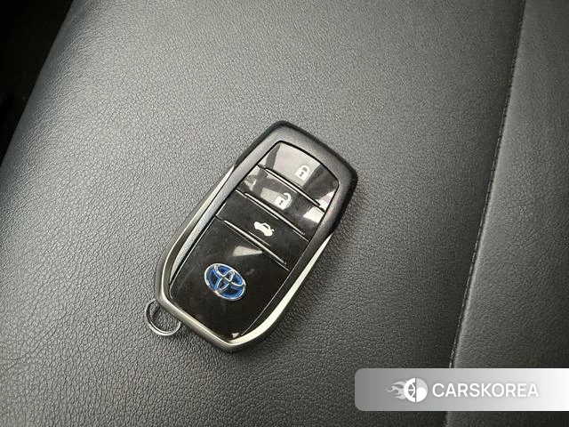 Toyota Corolla id 4210995 из Китая 13