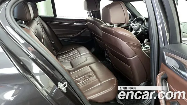 BMW 5 Series (G30) id 2699457 из Кореи 13