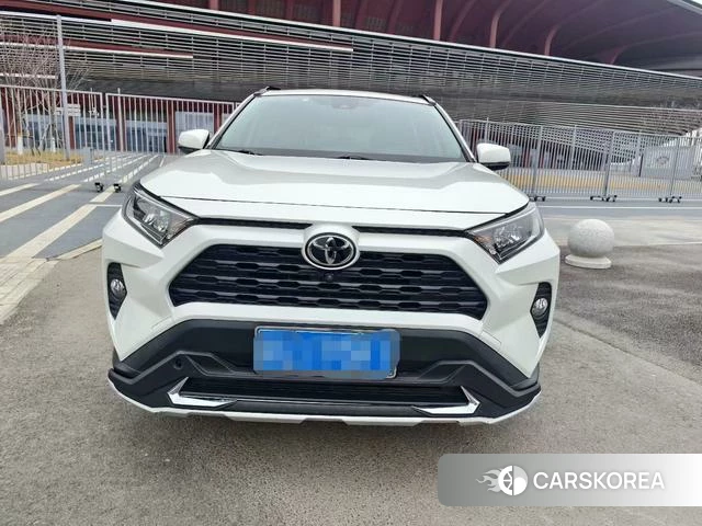 Toyota RAV4 Rongfang 2021 Белый из Китая, фото 3