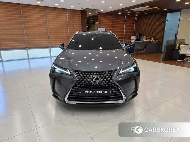 Lexus UX300h id 4366245 из Кореи 8