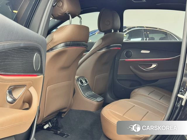 Mercedes-Benz E-class id 4259426 из Китая 17