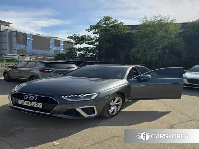 Audi A4 (B9) 2021 Серебристо-серый из Кореи, фото 3