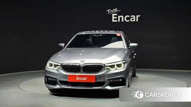 BMW 5 Series (G30) id 3880170 из Кореи 13