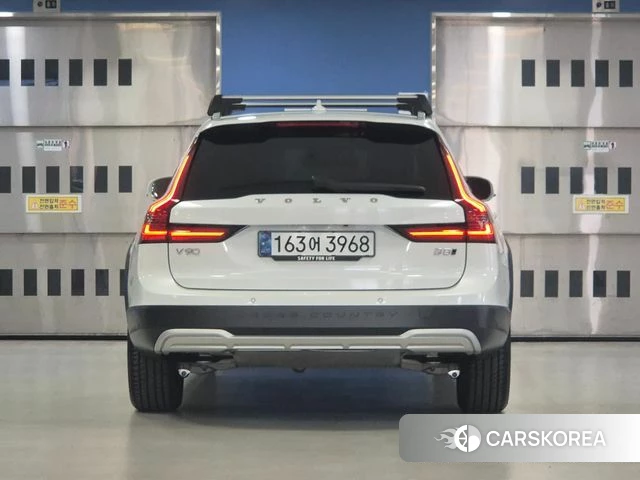 Volvo V90 Cross-Country id 3919623 из Кореи 13