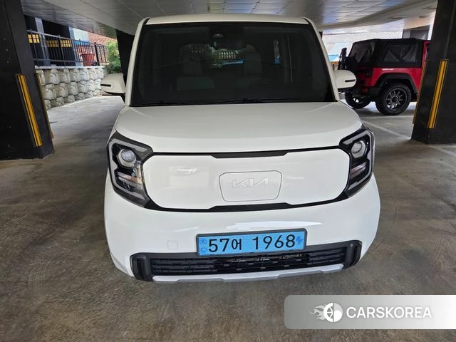 Kia The New Kia Ray EV 2023 Белый из Кореи, фото 3