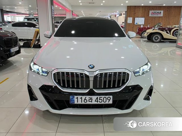 BMW 5 Series (G60) id 4359789 из Кореи 11