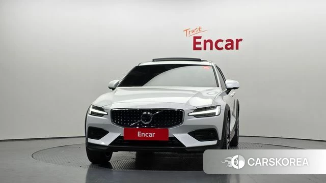 Volvo V60 Cross-Country 2nd Generation id 3953342 из Кореи 13