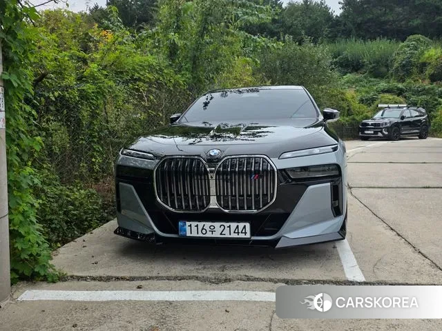 BMW 7 Series (G70) id 3288598 из Кореи 12