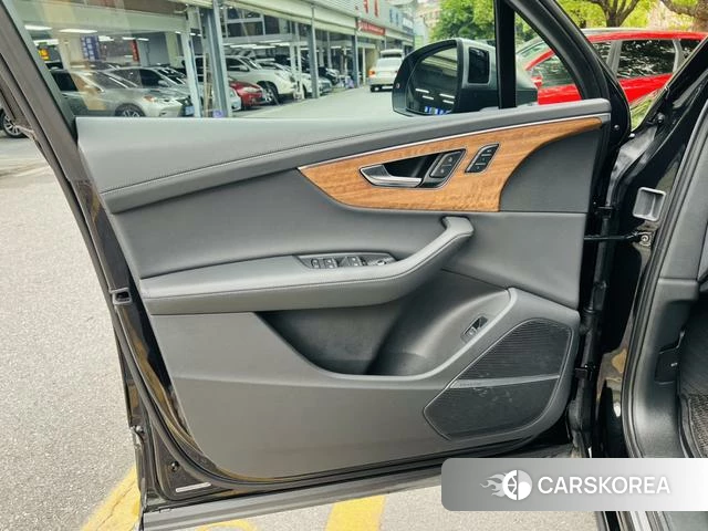 Audi Q7 id 4279245 из Китая 23
