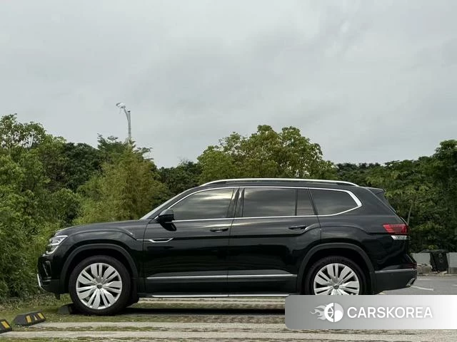 Volkswagen Tourang 2023 Черный из Китая, фото 6