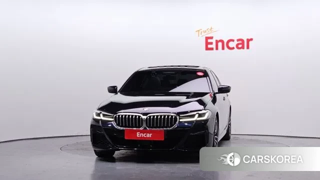 BMW 5 Series (G30) id 3577668 из Кореи 13