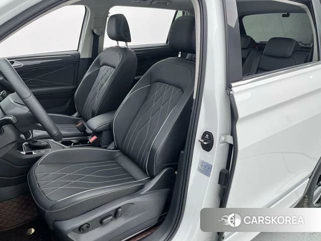 Volkswagen Tiguan L id 4259027 из Китая 21