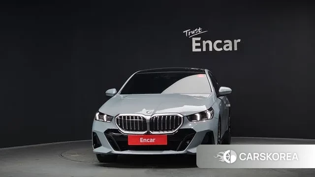 BMW 5 Series (G60) id 3653724 из Кореи 13