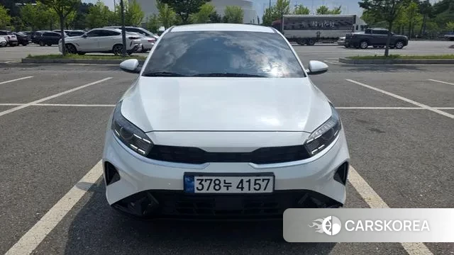 Kia The New K3 2nd generation 2023 Белый из Кореи, фото 5
